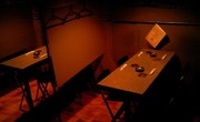 バー上海人形・テーブル席 (パーテーション有り)1.jpg
